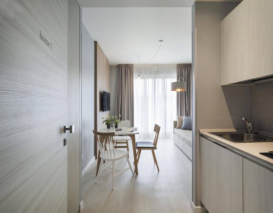 Hatelier Garda Home By Enjoy Garda Hotel Peschiera del Garda Exterior photo