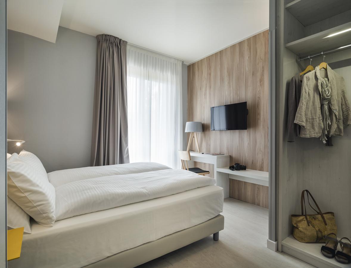 Hatelier Garda Home By Enjoy Garda Hotel Peschiera del Garda Exterior photo